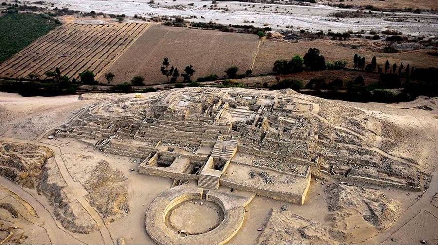 complejo de la civilización caral en Perú, misterios y secretos históricos civilización humana